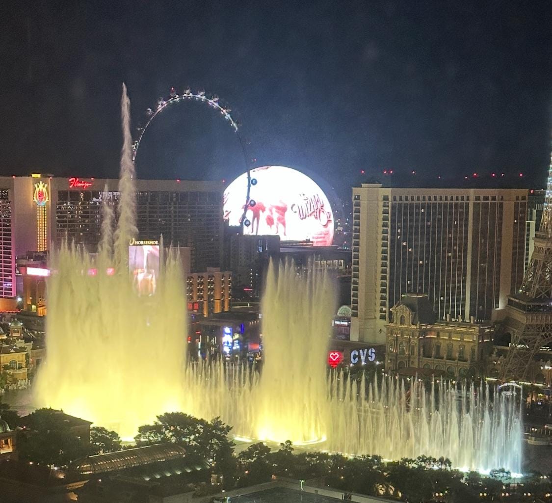 One peek at the view.❤️