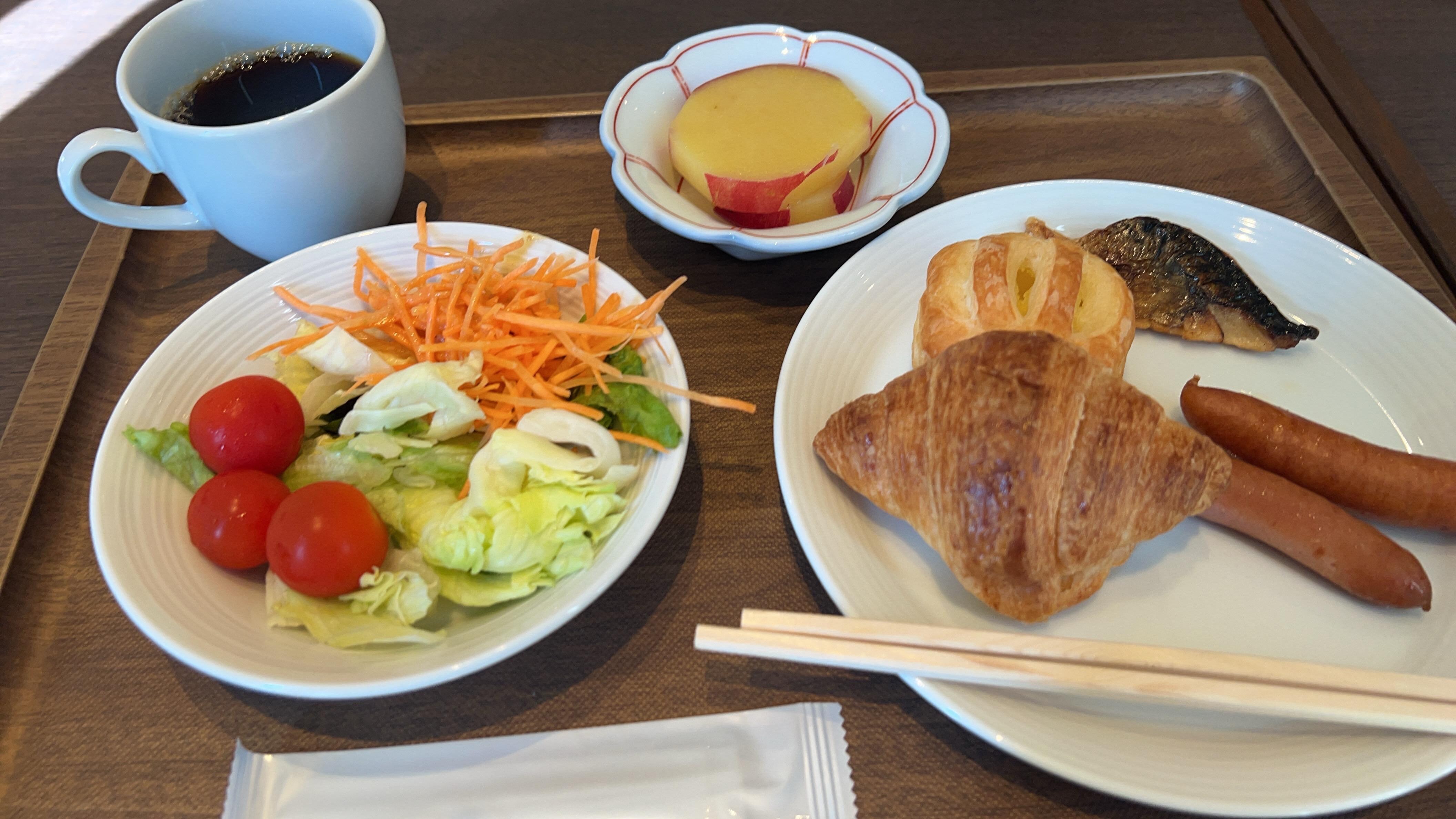 朝食