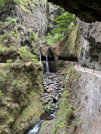 … eine von vielen Wanderstrecken auf der Insel…