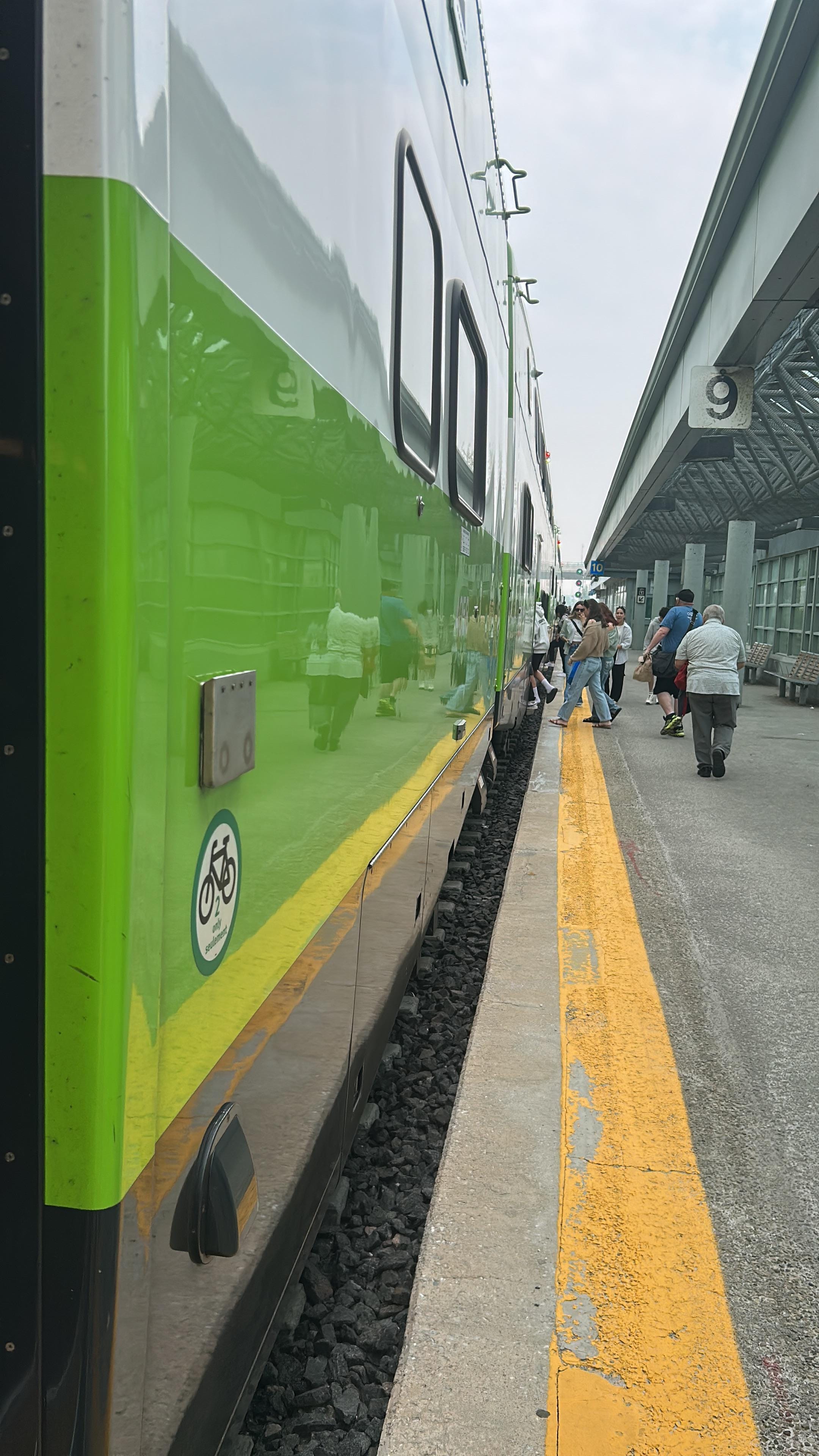 Cerca de el tren