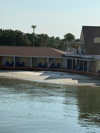 Quick pic of the hotel after my morning walk.