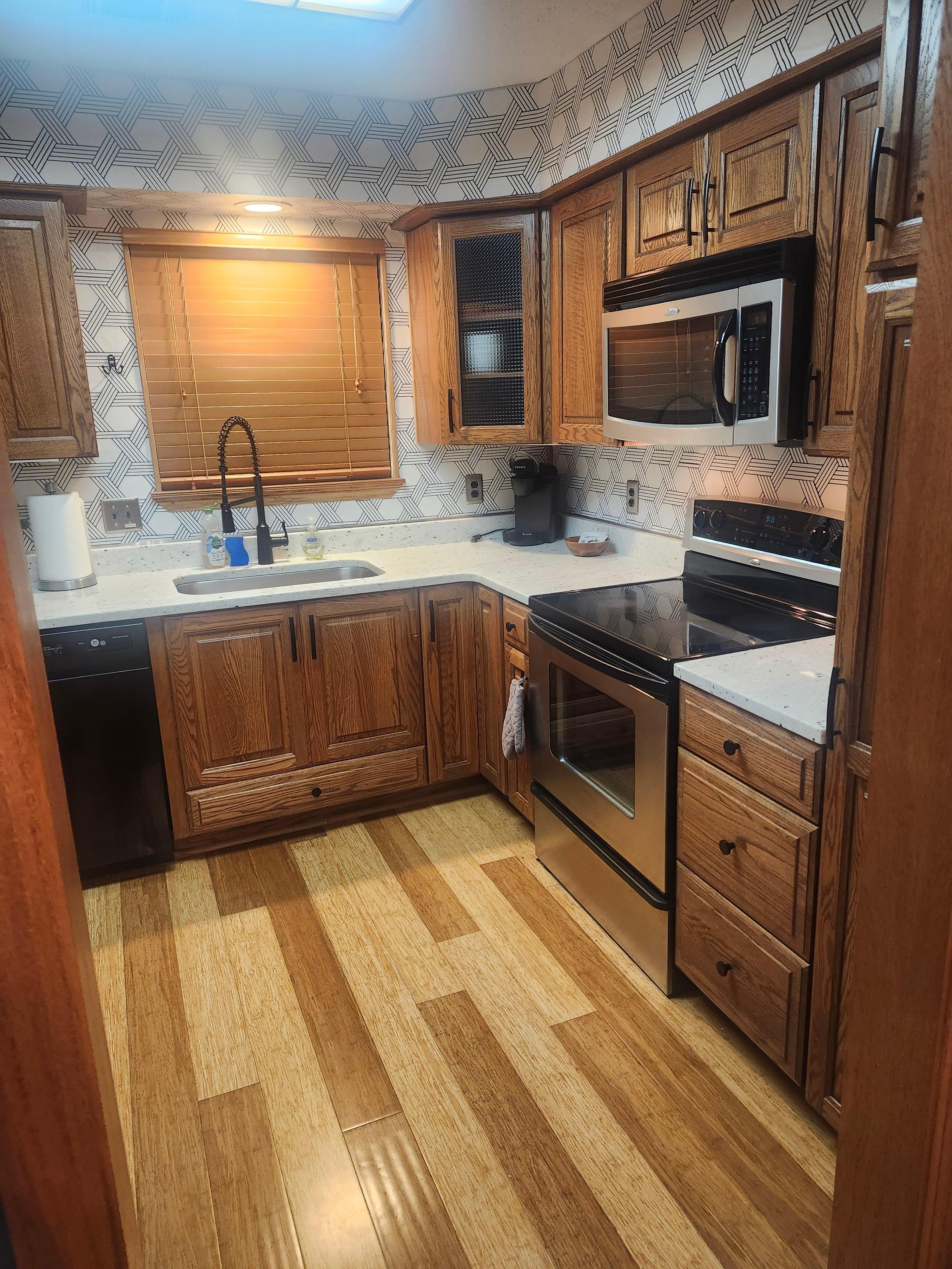 Kitchen is well equipped 